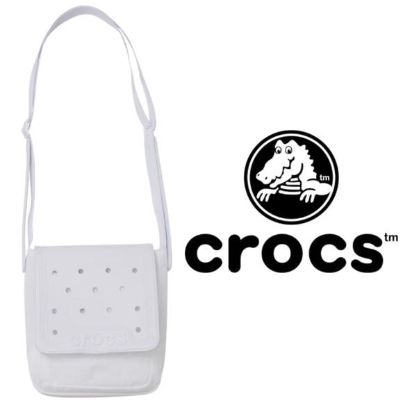 Crocs NWT Classic Crossbody - White - Picture 1 of 13
